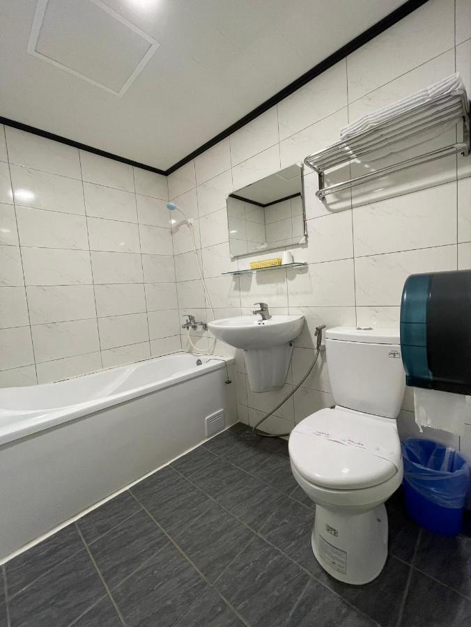 Changke Hotel Kaohsiung Luaran gambar